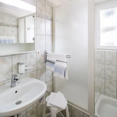 Rondinella Szálloda 2*