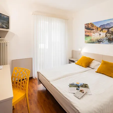 Rondinella Szálloda Locarno