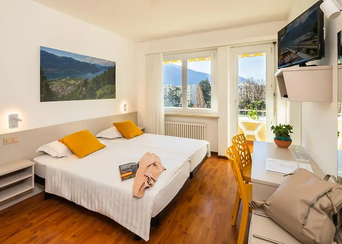 Rondinella Локарно